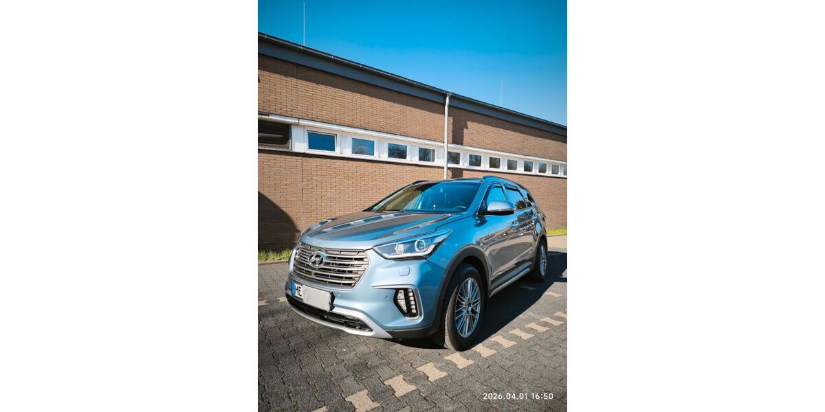 Hyundai Grand Santa Fe 121.700 km 21.750 &euro; Velbert 42549