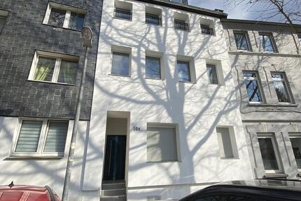 Wohnung Mülheim an der Ruhr - 3 Zimmer, 50 m&sup2;, 550&euro; | Angebot:25936528