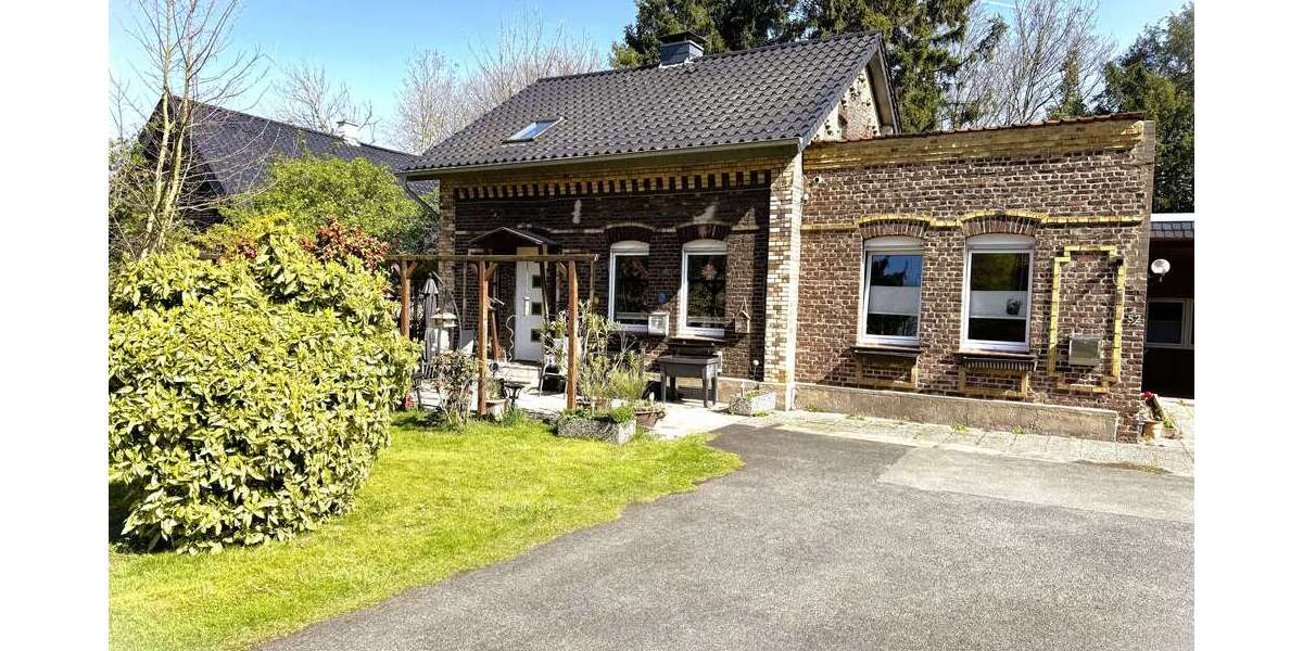 Einfamilienhaus Düsseldorf Stadtbezirk 5 - 7 Zimmer, 160 m&sup2;, 689.000&euro; | Angebot:26189283