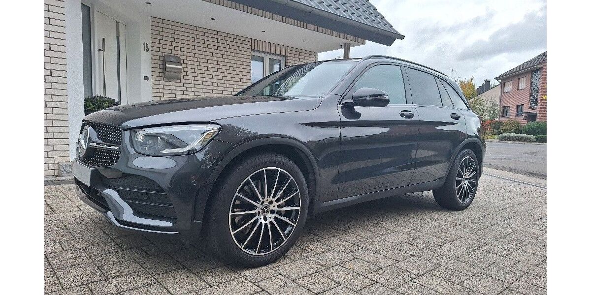 Mercedes-Benz GLC 300 46.500 km 38.900 &euro; Willich 47877