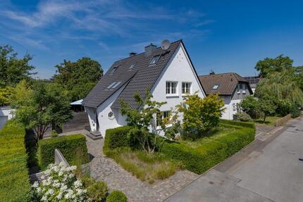 Haus Hilden Kalstert - 9 Zimmer, 258 m&sup2;, 1.650.000&euro; | Angebot:27285299