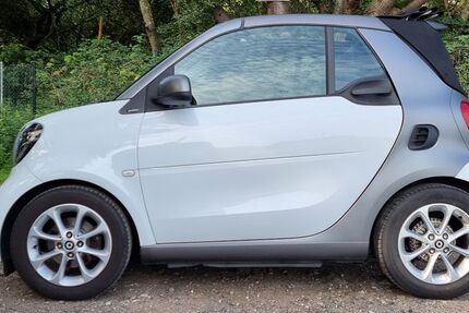 Smart ForTwo 61.000 km 12.500 &euro; Köln 51143