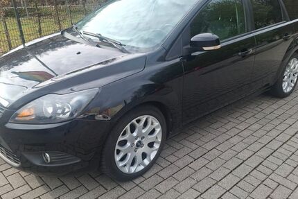 Ford Focus 183.000 km 2.650 &euro; wuppertal 42277