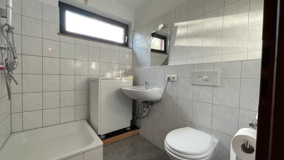 Dachgeschoßwohnung Düsseldorf Stadtbezirk 8 - 2 Zimmer, 50 m&sup2;, 700&euro; | Angebot:26024003