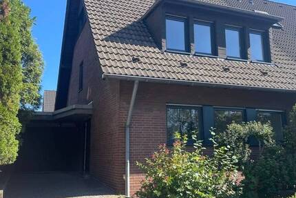 Haus Düsseldorf/ Lörick Lörick - 5 Zimmer, 130 m&sup2;, 2.490&euro; | Angebot:26191505