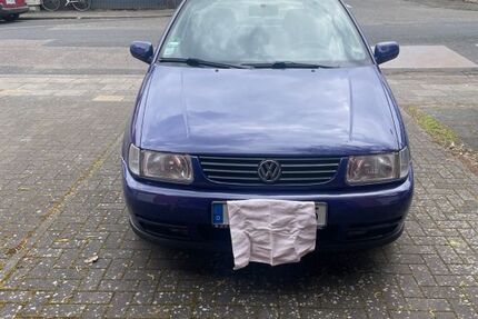 VW Polo 101.957 km 1.400 &euro; Köln 51107