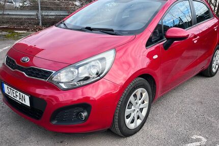 Kia Rio 136.000 km 5.500 &euro; Neuss 41472