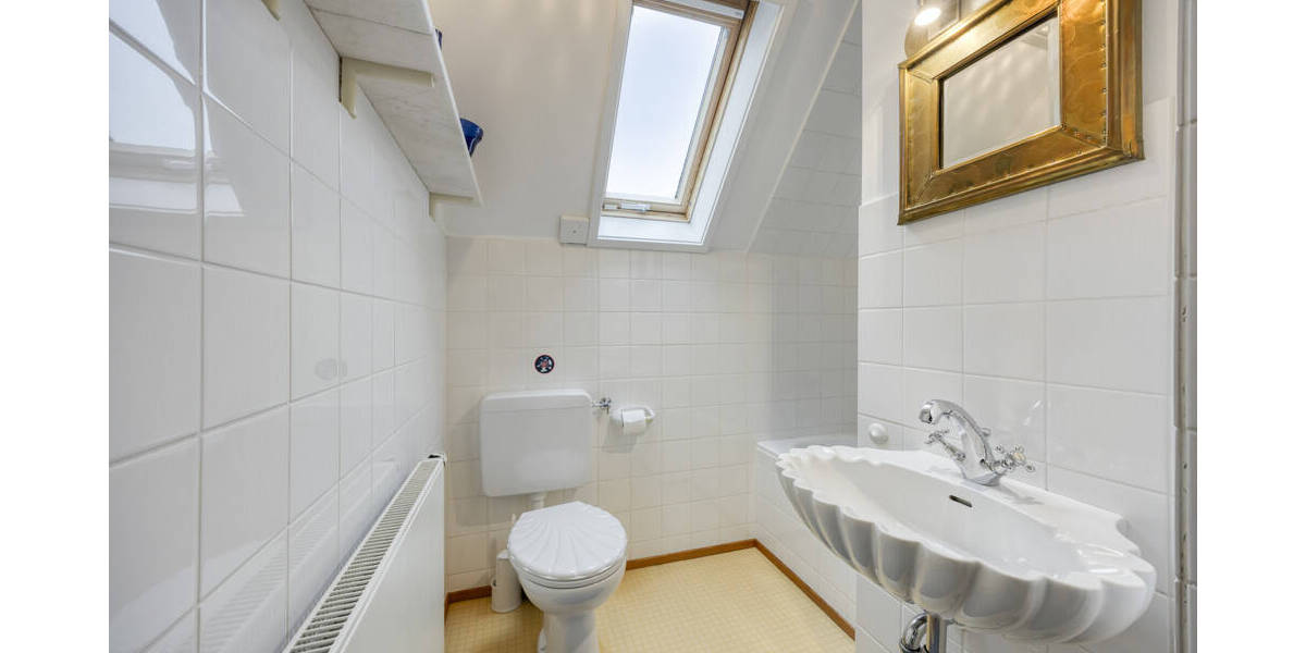 Stilvolles Wohnen mit guter Verkehrsanbindung - Mehrfamilienhaus, Wohnhaus Wuppertal Barmen | Angebot:24140375