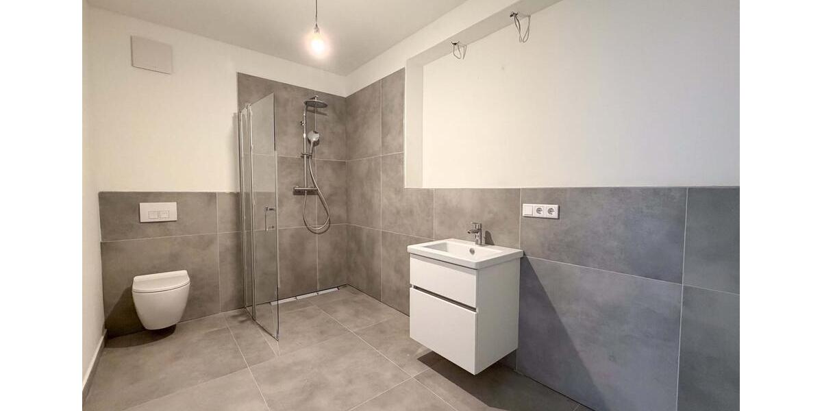 Etagenwohnung Düsseldorf Pempelfort - 3 Zimmer, 76 m&sup2;, 1.600&euro; | Angebot:23426337