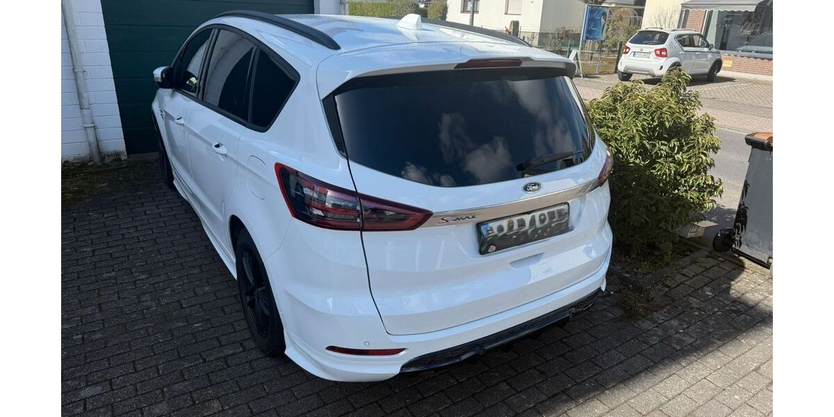 Ford S-Max 55.000 km 24.499 &euro; Köln 51143