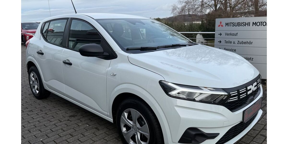 Dacia Sandero 1.190 km 15.777 &euro; Radevormwald 42477