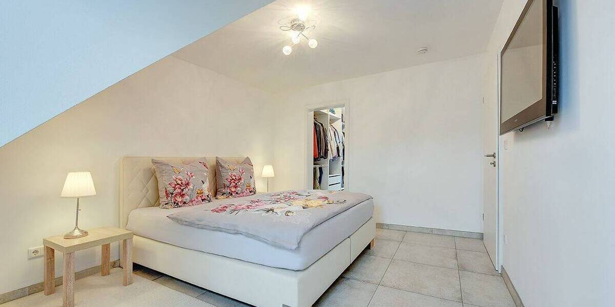 Einfamilienhaus Düsseldorf / Unterrath Unterrath - 5 Zimmer, 143 m&sup2;, 1.298.000&euro; | Angebot:26290812