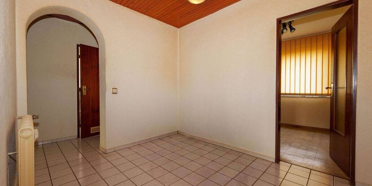 Etagenwohnung Neuss Rosellen - 3 Zimmer, 72 m&sup2;, 215.000&euro; | Angebot:26154718