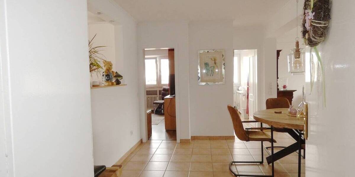 Etagenwohnung Ratingen Lintorf - 3 Zimmer, 94 m&sup2;, 296.000&euro; | Angebot:26108271