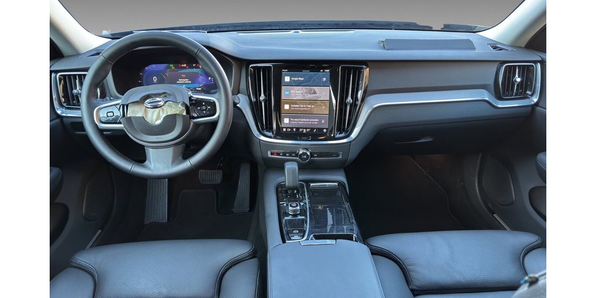 Volvo V60 T8 Plus Dark Hybrid AWD Leder LED AHK 12.629 km 28.900 &euro; Wuppertal 42327