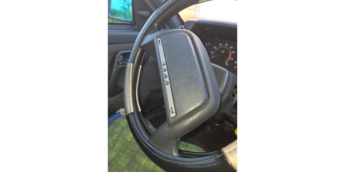 Lada 2111 52.000 km 2.200 &euro; Köln 50667