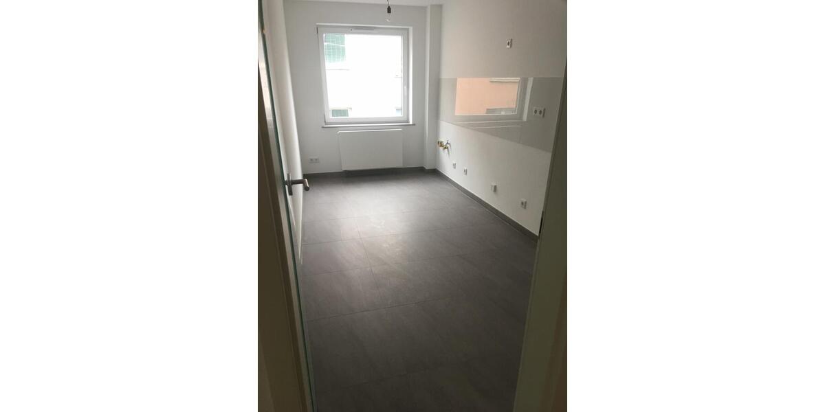 Etagenwohnung Wuppertal Gemarkung Elberfeld - 2 Zimmer, 65 m&sup2;, 650&euro; | Angebot:25830511