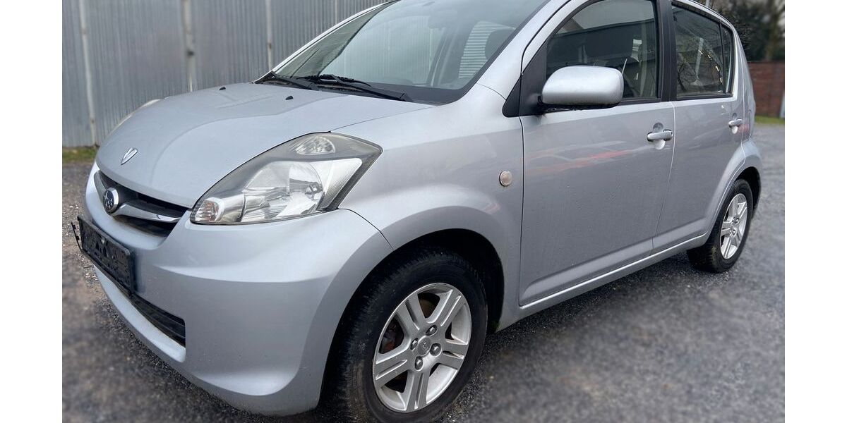 Subaru Justy 124.000 km 2.170 &euro; Düsseldorf 40237