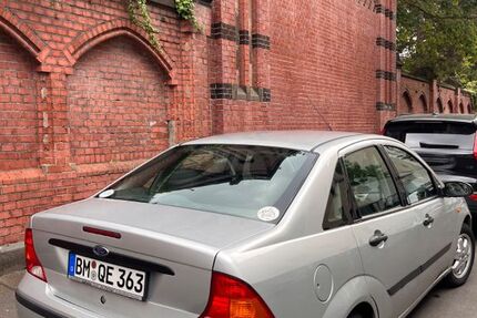 Ford Focus 102.000 km 2.400 &euro; Köln 50737
