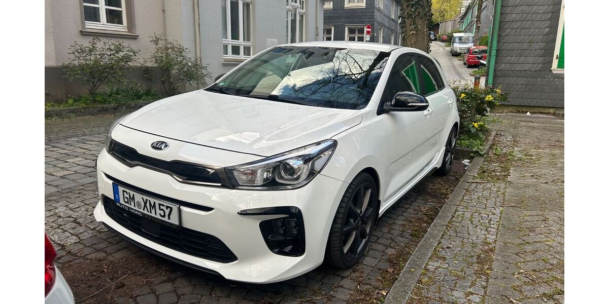 Kia Rio 100.000 km 13.900 &euro; Radevormwald 42477