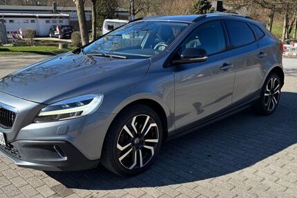 Volvo V40 Cross Country 169.246 km 13.699 &euro; Heiligenhaus 42579