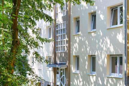 Wohnung Velbert Kostenberg - 3 Zimmer, 72 m&sup2;, 579&euro; | Angebot:26184534