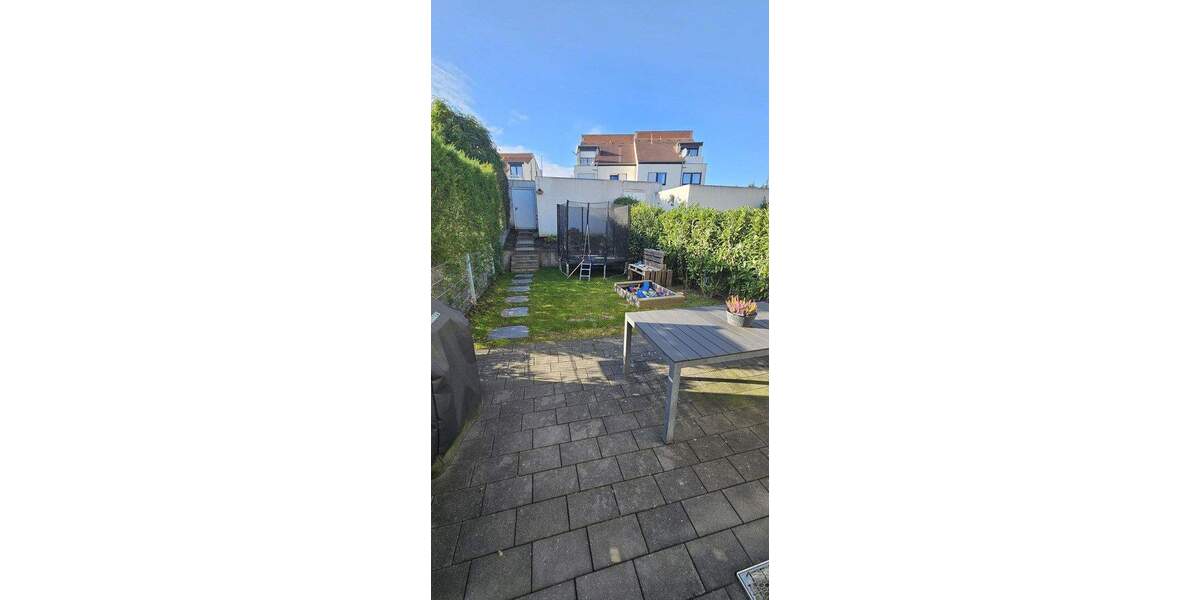 Reihenmittelhaus Leverkusen Lützenkirchen - 6 Zimmer, 174 m&sup2;, 555.000&euro; | Angebot:25798466