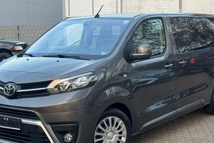 Toyota Proace (Verso) 139.000 km 24.800 &euro; Düsseldorf 40233