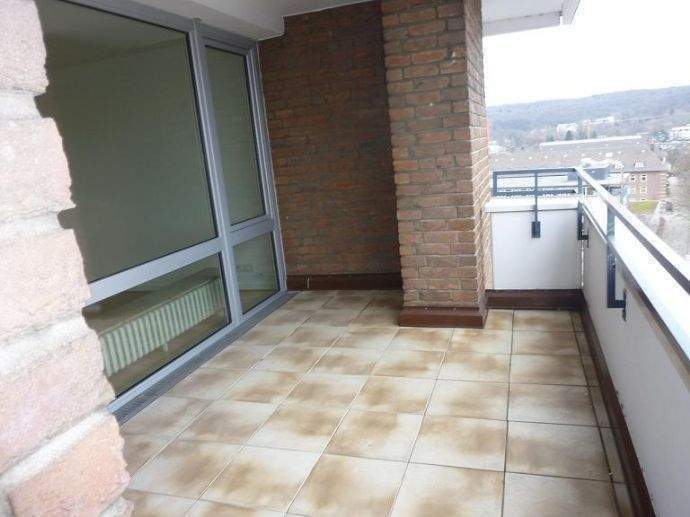 Etagenwohnung Düsseldorf Mörsenbroich - 2 Zimmer, 68 m&sup2;, 280.000&euro; | Angebot:26155922