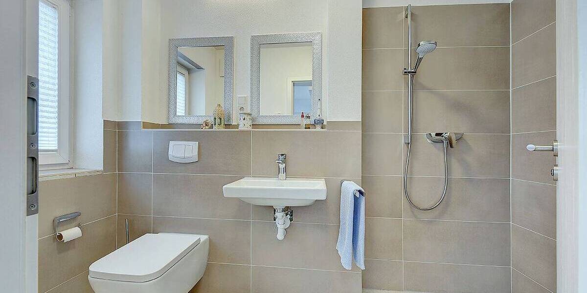 Einfamilienhaus Düsseldorf / Unterrath Unterrath - 5 Zimmer, 143 m&sup2;, 1.298.000&euro; | Angebot:26290812