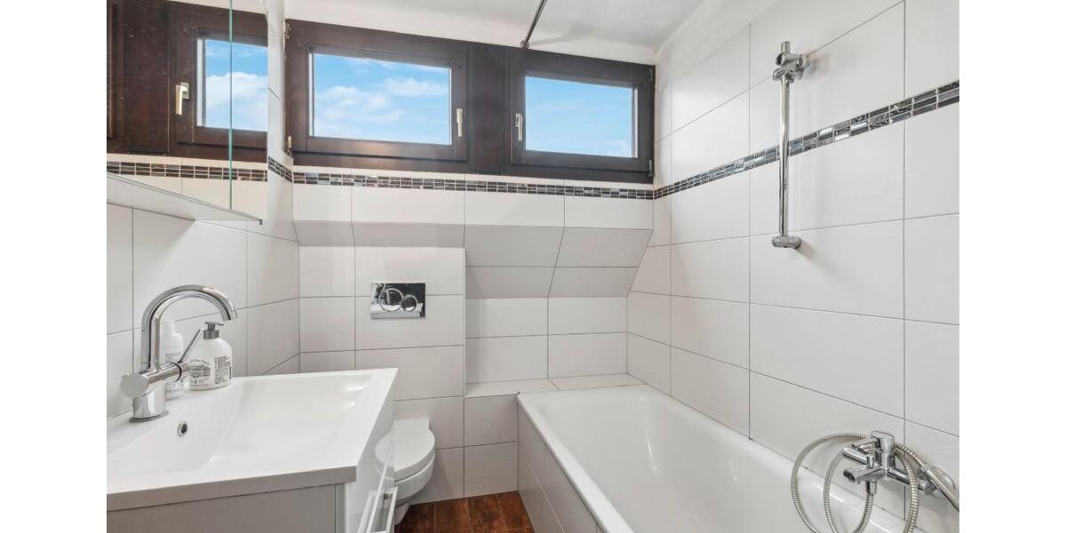 Einfamilienhaus Bergisch Gladbach Paffrath - 6.5 Zimmer, 168 m&sup2;, 469.000&euro; | Angebot:26803536