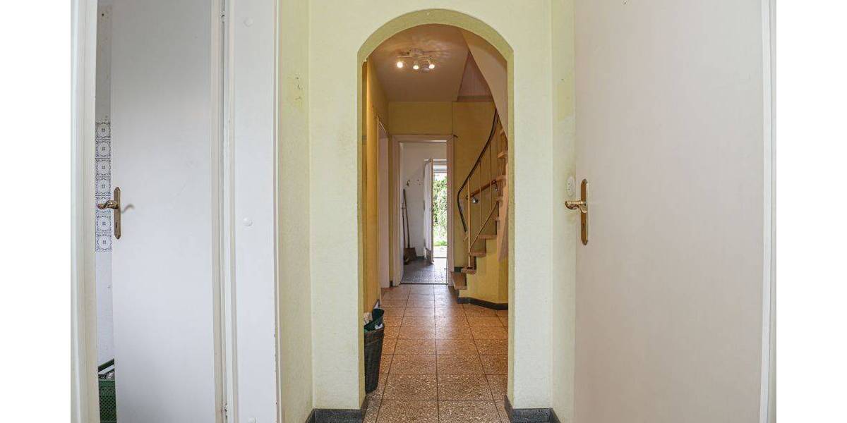 Reihenmittelhaus Neuss Weckhoven - 5 Zimmer, 92 m&sup2;, 295.000&euro; | Angebot:26275850