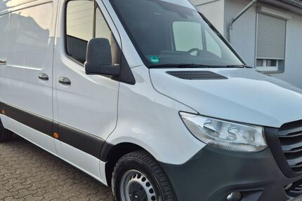 Mercedes-Benz Sprinter 197.000 km 21.750 &euro; Düsseldorf 40591