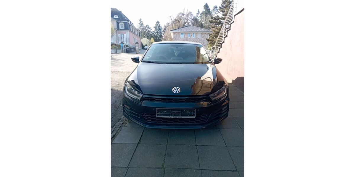 VW Scirocco 220.000 km 7.700 &euro; Solingen 42657