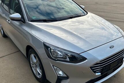 Ford Focus 74.767 km 13.490 &euro; Köln 50829