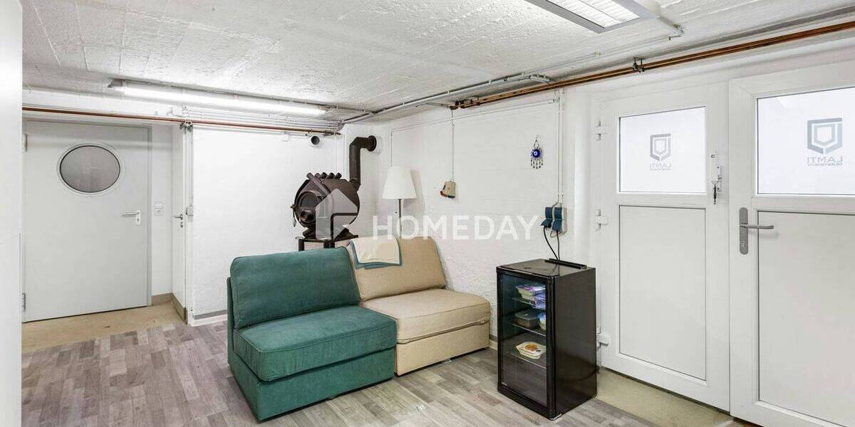Gewerbeobjekt Köln Niehl - 6 Zimmer, 164 m&sup2;, 675.000&euro; | Angebot:25684175