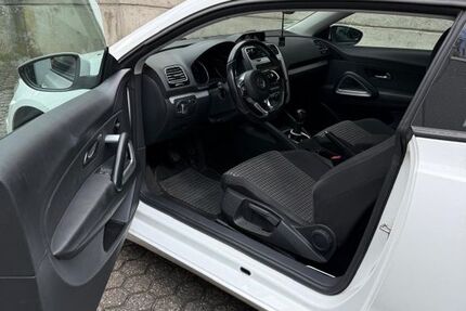 VW Scirocco 166.392 km 10.000 &euro; Monheim am Rhein 40789