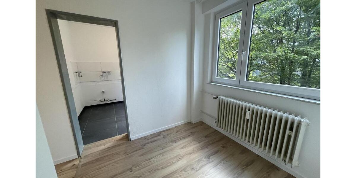 Etagenwohnung Wuppertal Gemarkung Nächstebreck - 2.5 Zimmer, 64 m&sup2;, 550&euro; | Angebot:25857618