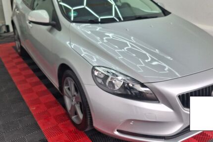 Volvo V40 102.315 km 12.800 &euro; Korschenbroich 41352