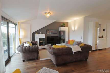Wohnung Köln Rodenkirchen - 3 Zimmer, 95 m&sup2;, 1.990&euro; | Angebot:27370556