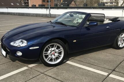 Jaguar XK8 126.000 km 15.900 &euro; Hilden 40724