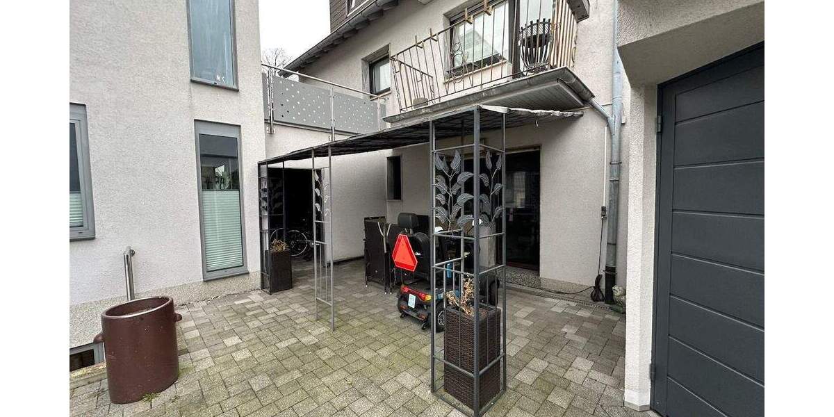 Mehrfamilienhaus, Wohnhaus Neuss Rosellen - 7 Zimmer, 155 m&sup2;, 495.000&euro; | Angebot:25687656