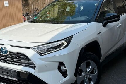Toyota RAV 4 198.000 km 20.940 &euro; Düsseldorf 40468