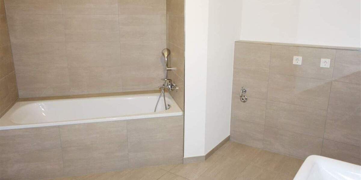 Etagenwohnung Düsseldorf Flingern Nord - 3 Zimmer, 117 m&sup2;, 1.879&euro; | Angebot:25747649