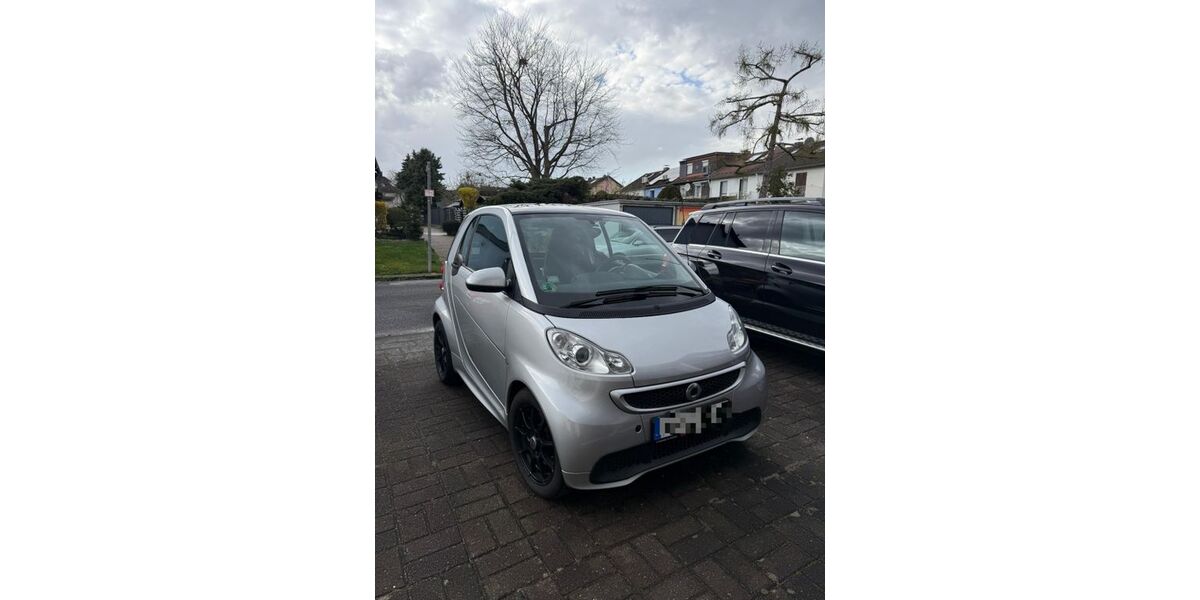 Smart ForTwo 107.000 km 5.599 &euro; Köln 51107