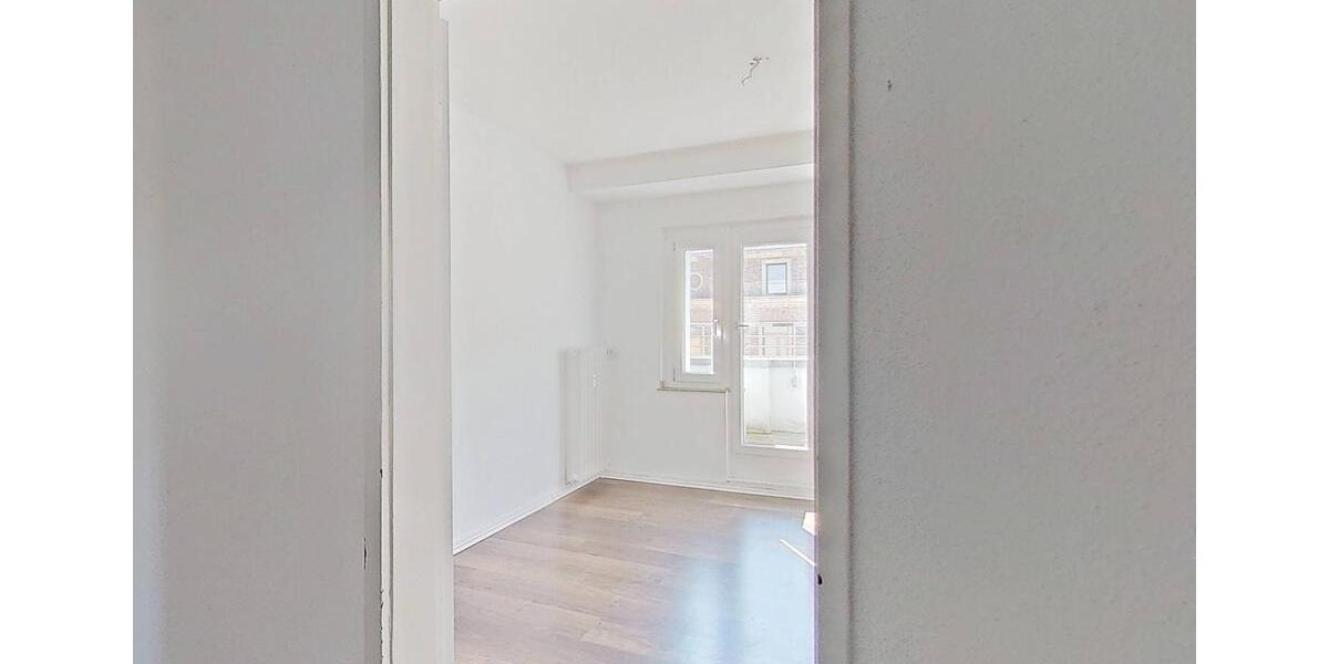 Etagenwohnung Köln Mülheim - 4 Zimmer, 106 m&sup2;, 1.450&euro; | Angebot:25917222