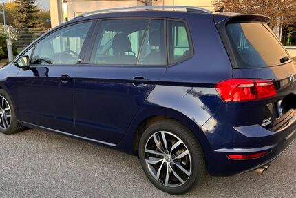 VW Golf Sportsvan 117.000 km 12.900 &euro; Bergisch Gladbach 51465