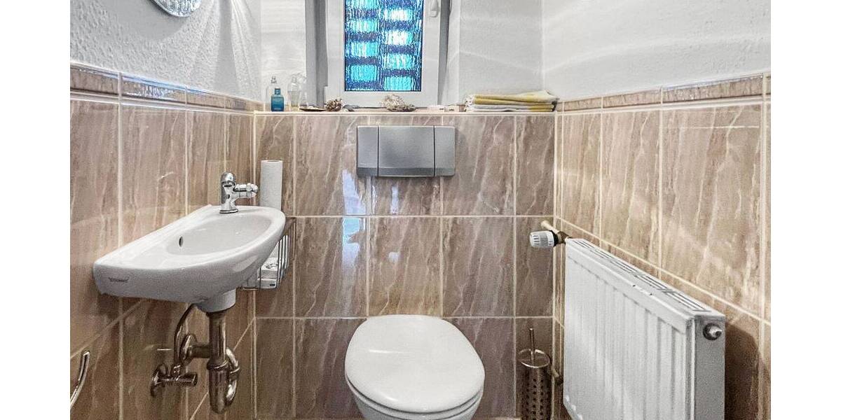 Mehrfamilienhaus, Wohnhaus Neuss Selikum - 7 Zimmer, 211 m&sup2;, 650.000&euro; | Angebot:25938942