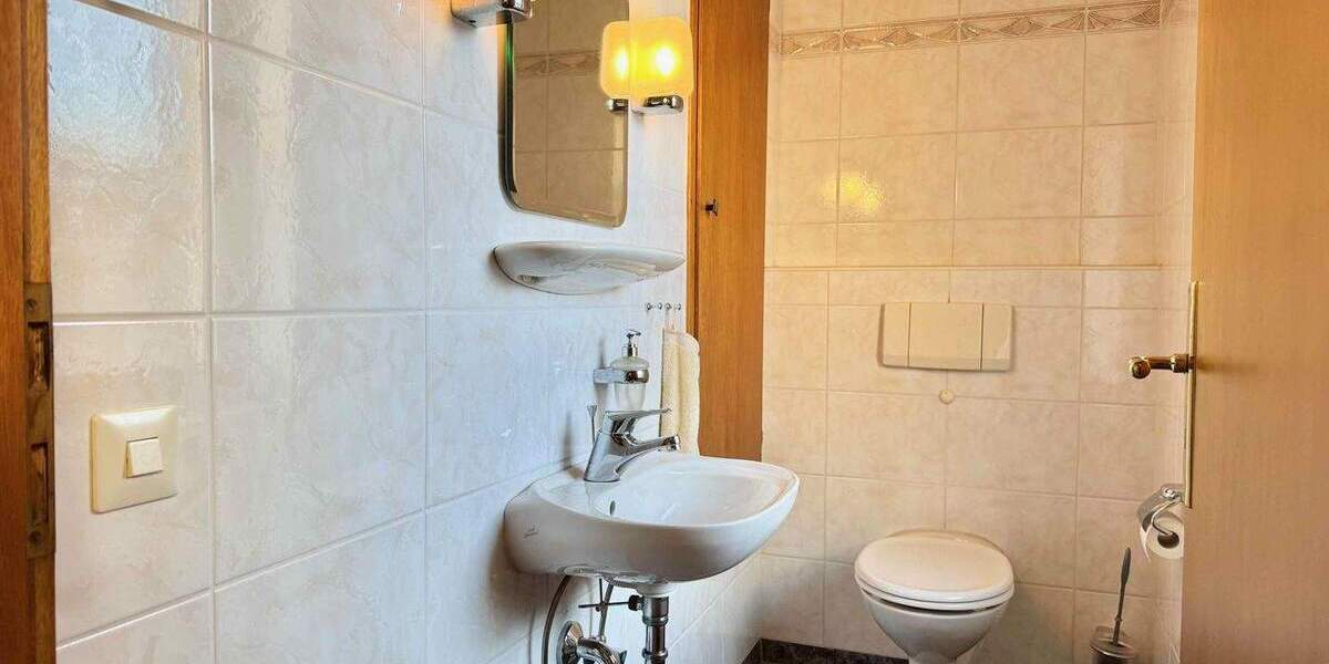 Doppelhaushälfte Neuss Reuschenberg - 5 Zimmer, 160 m&sup2;, 498.000&euro; | Angebot:25686388