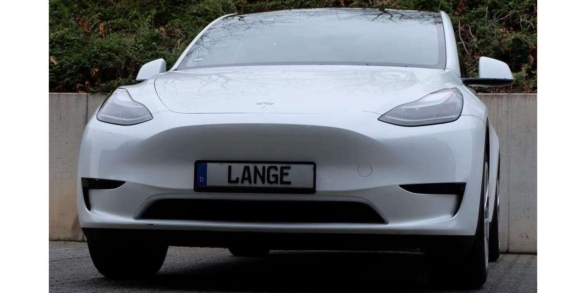 Tesla Model Y 35.039 km 34.980 &euro; Köln 50996